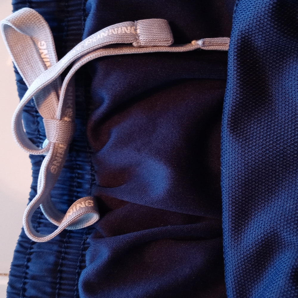 Nike Athletic Shorts Size M - Picture 4 of 6